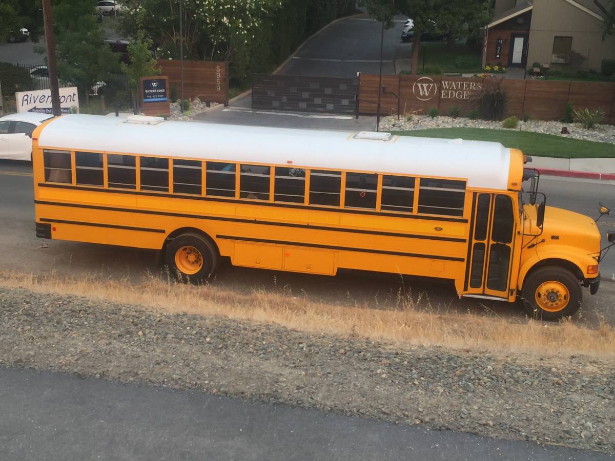 International-ihc-4400-1995-yellow