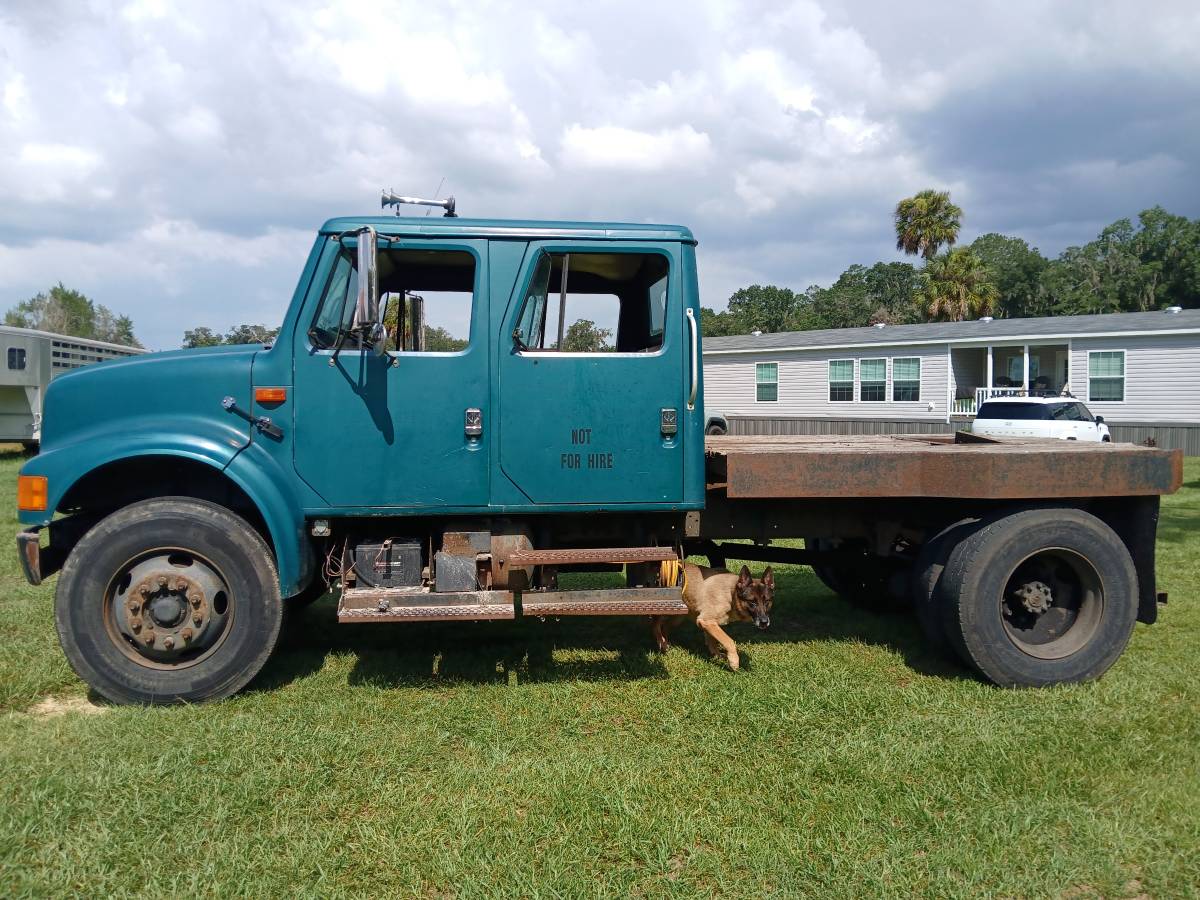 International-ihc-4900-1992-green