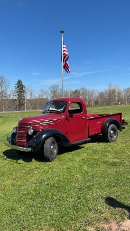 International-ihc-D2-half-ton-pickup-1939-red