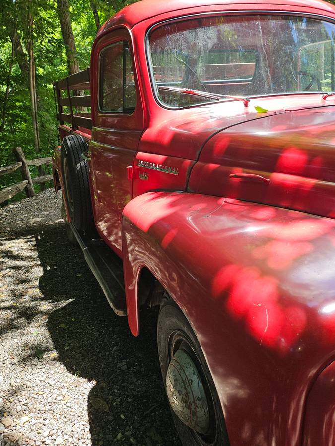 International-ihc-Pu-l120-1952-red