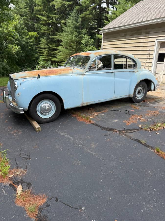 Jaguar-1957-blue