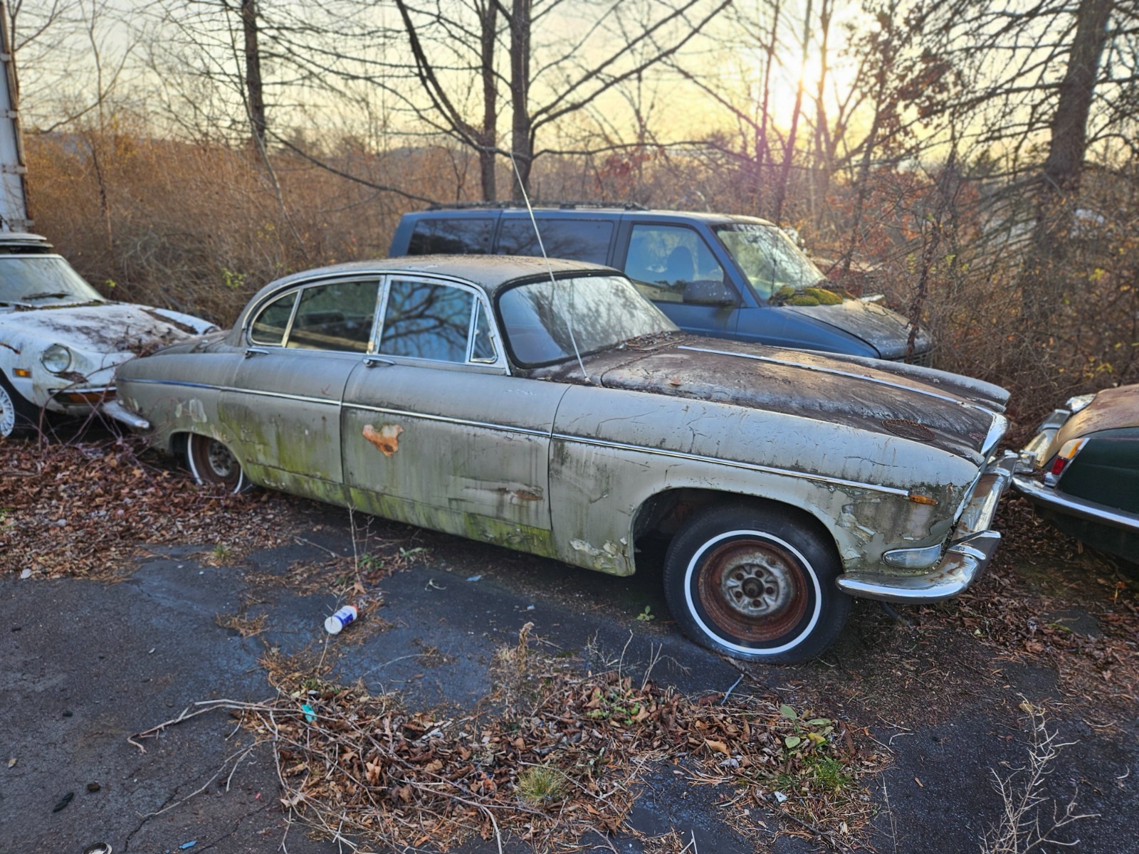 Jaguar-420-1967-Sedan-Red