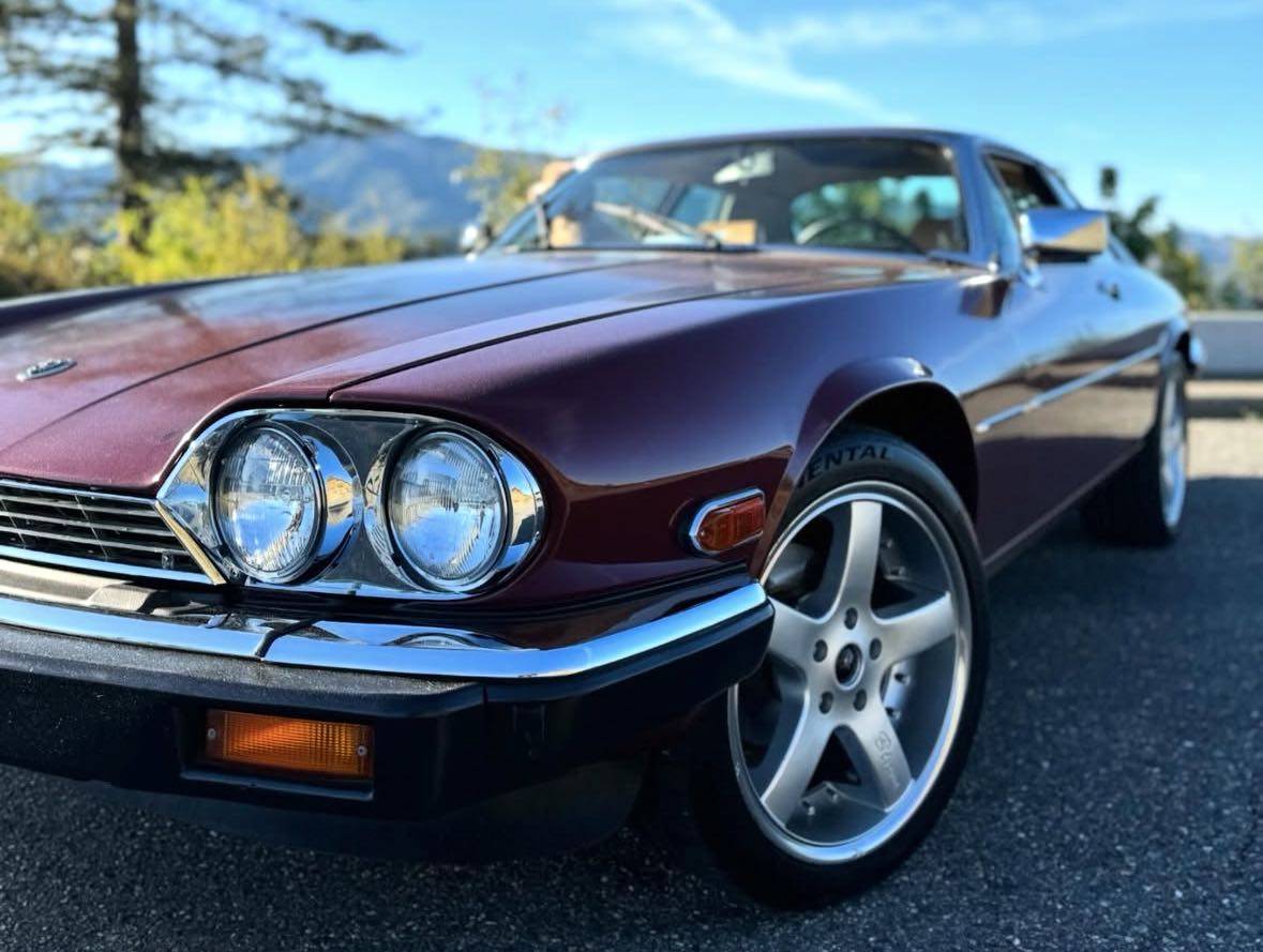 Jaguar-Xjs-1985-red
