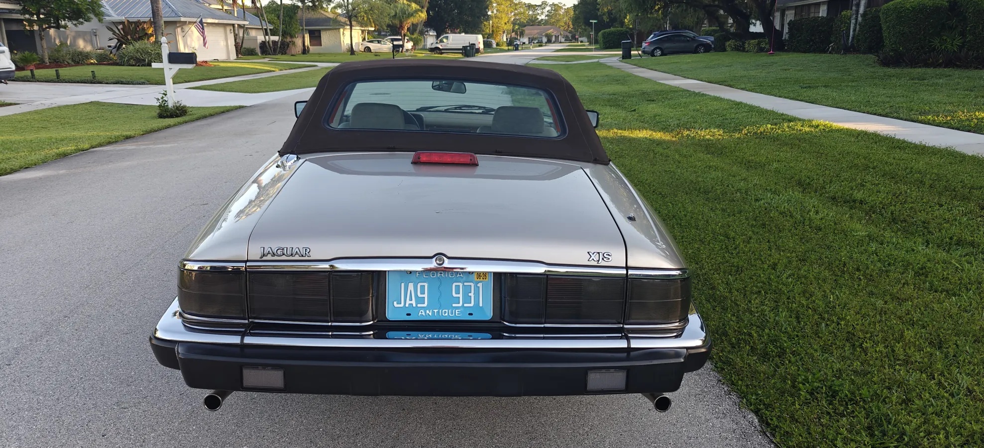 Jaguar-Xjs-1993-Oyster-Metallic-Barley