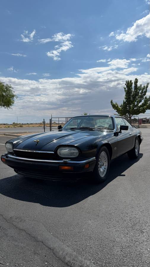 Jaguar-Xjs-1995-black