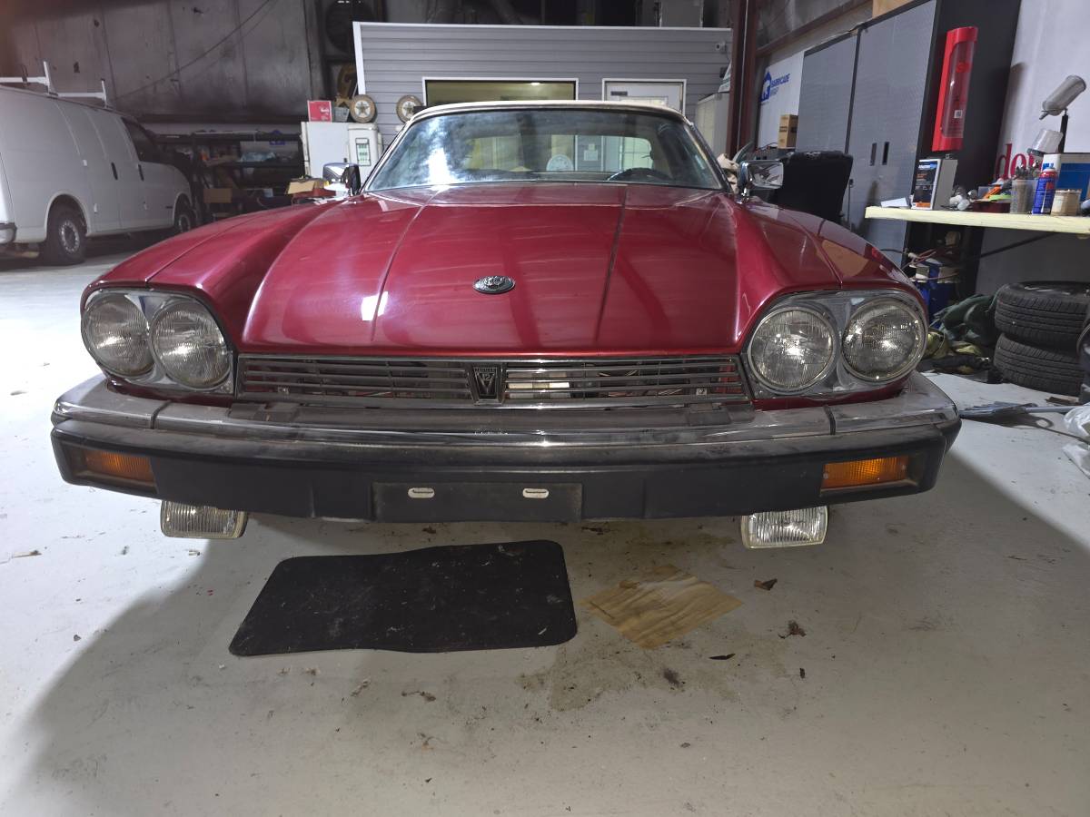 Jaguar-Xjs-c-1987-red