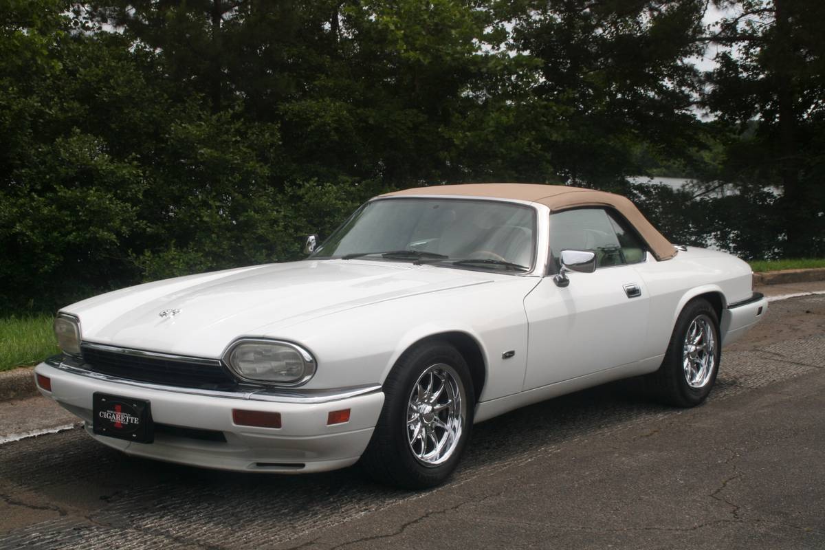 Jaguar-Xjs-convertible-1996-white