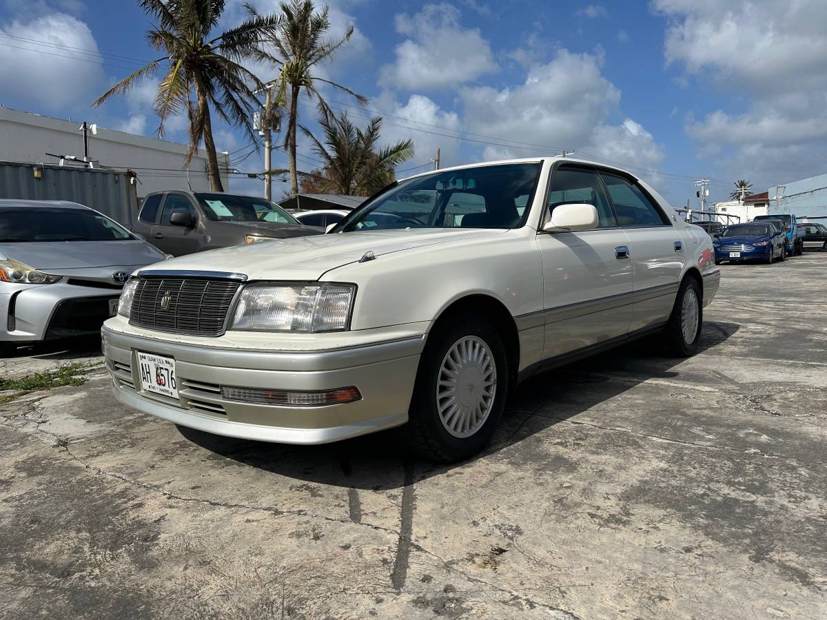 Jdm-96-toyota-crown-1jz-royal-saloon-1995-white