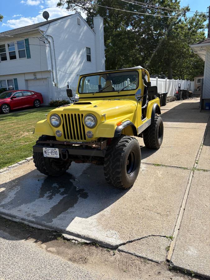 Jeep-1973-yellow