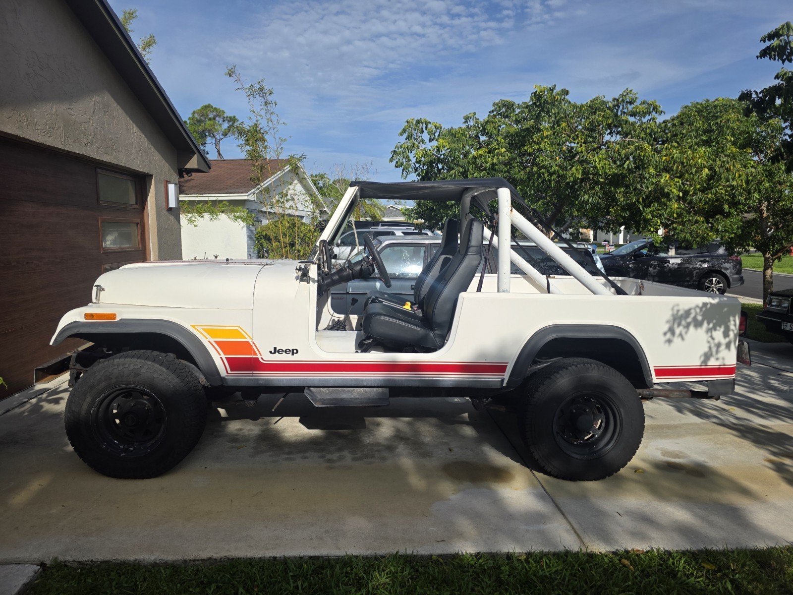 Jeep-CJ-1982-SUV-Black