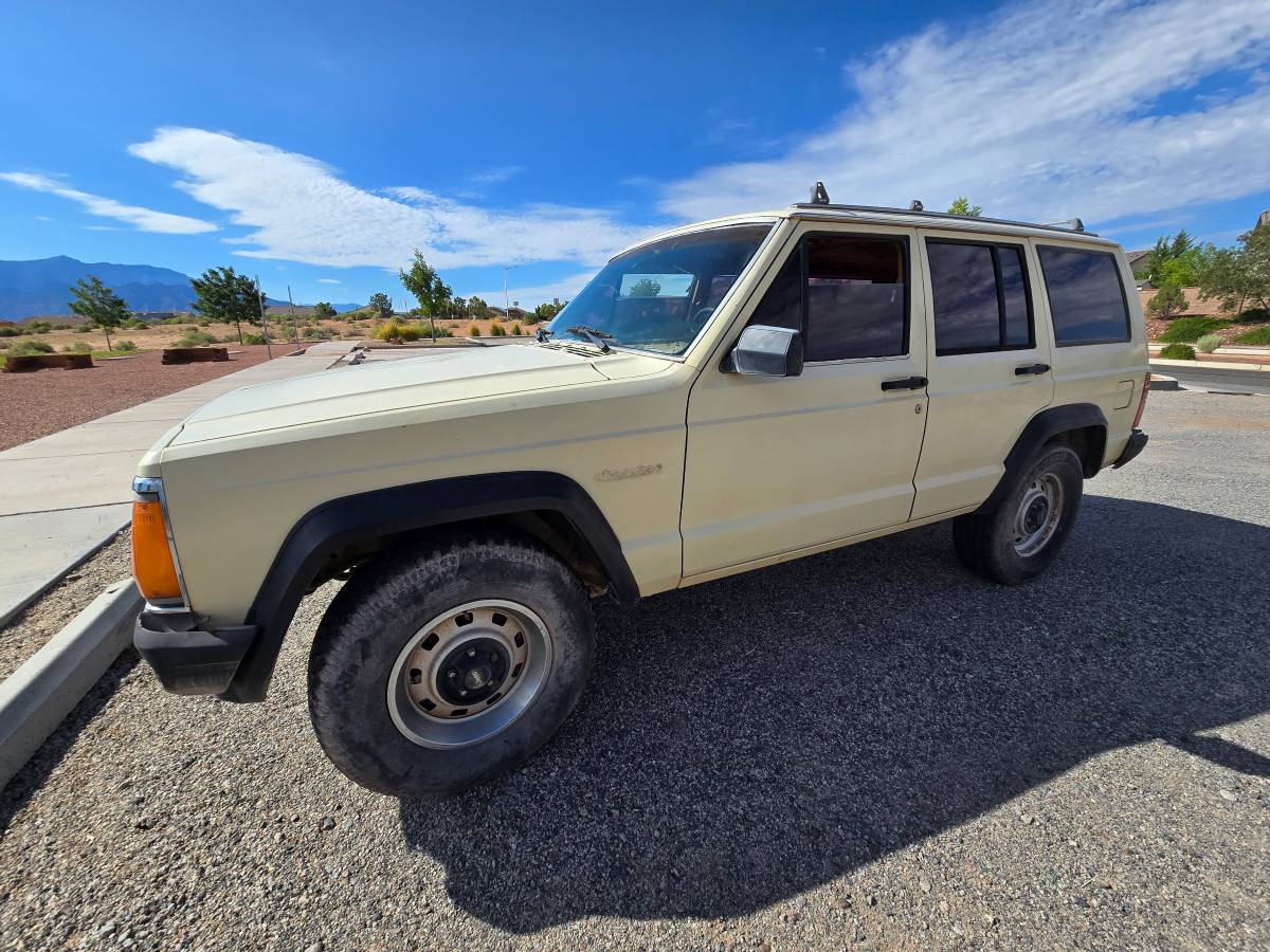 Jeep-Cherokee-1986