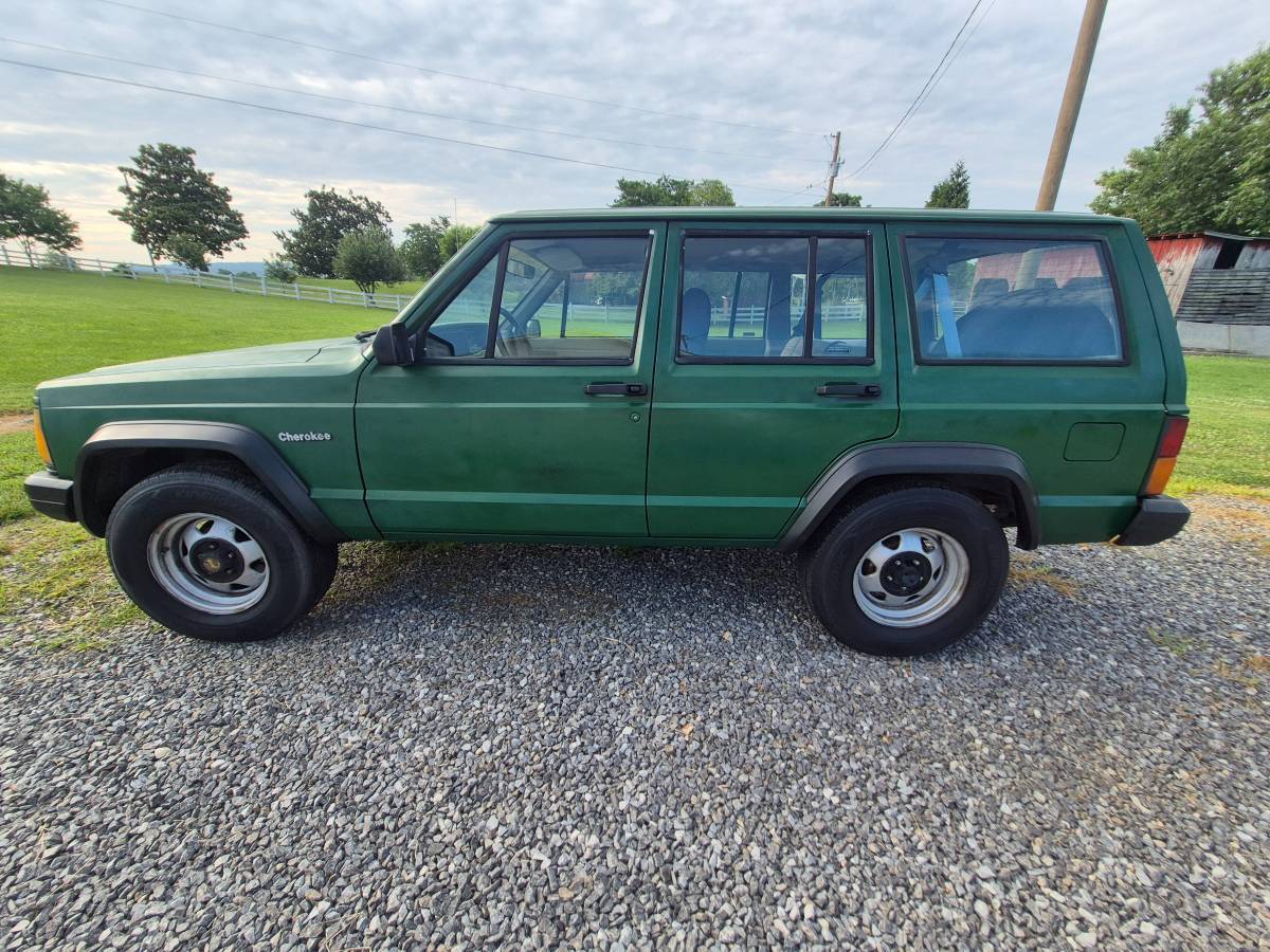 Jeep-Cherokee-1996-green