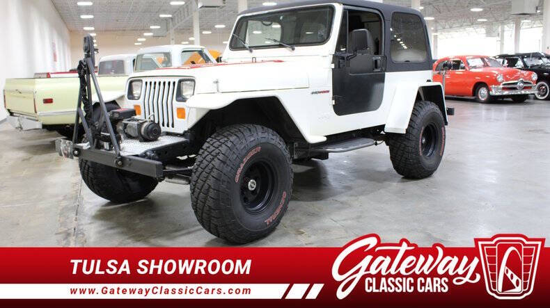 Jeep-Cj-5-1971-WhiteBlack-Gray