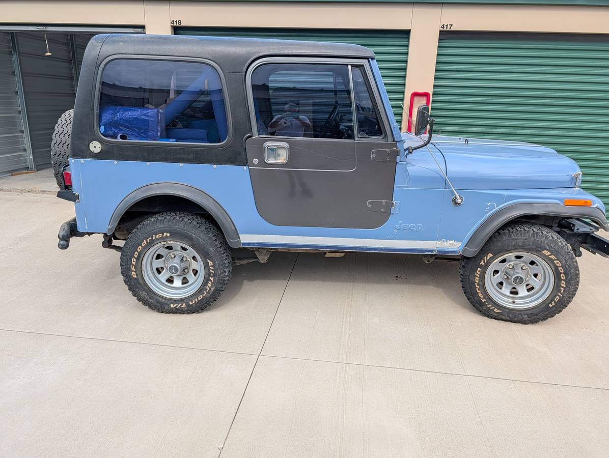 Jeep-Cj-7-1981-blue