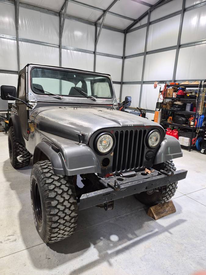 Jeep-Cj5-1977-grey