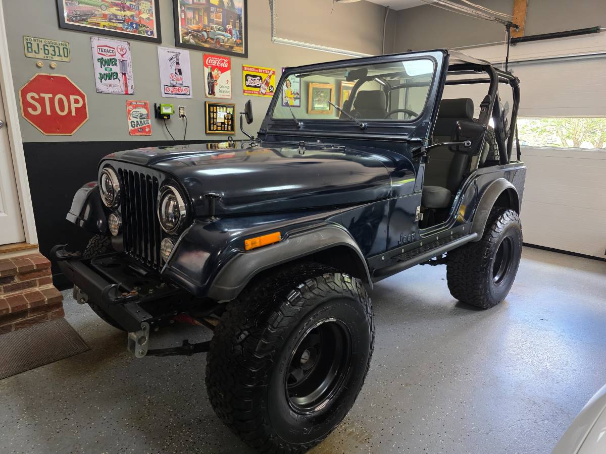 Jeep-Cj5-1981-blue