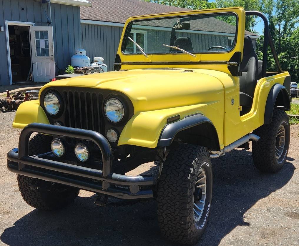 Jeep-Cj5-v8-restored-1978-yellow