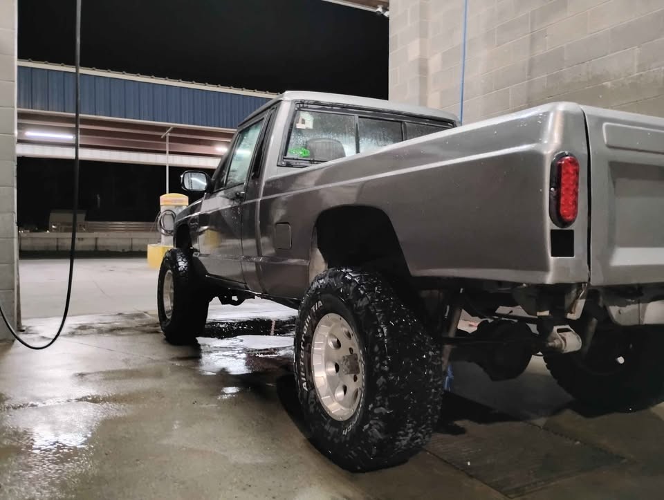Jeep-Comanche-1991-Standard-Cab-Pickup-Burgundy