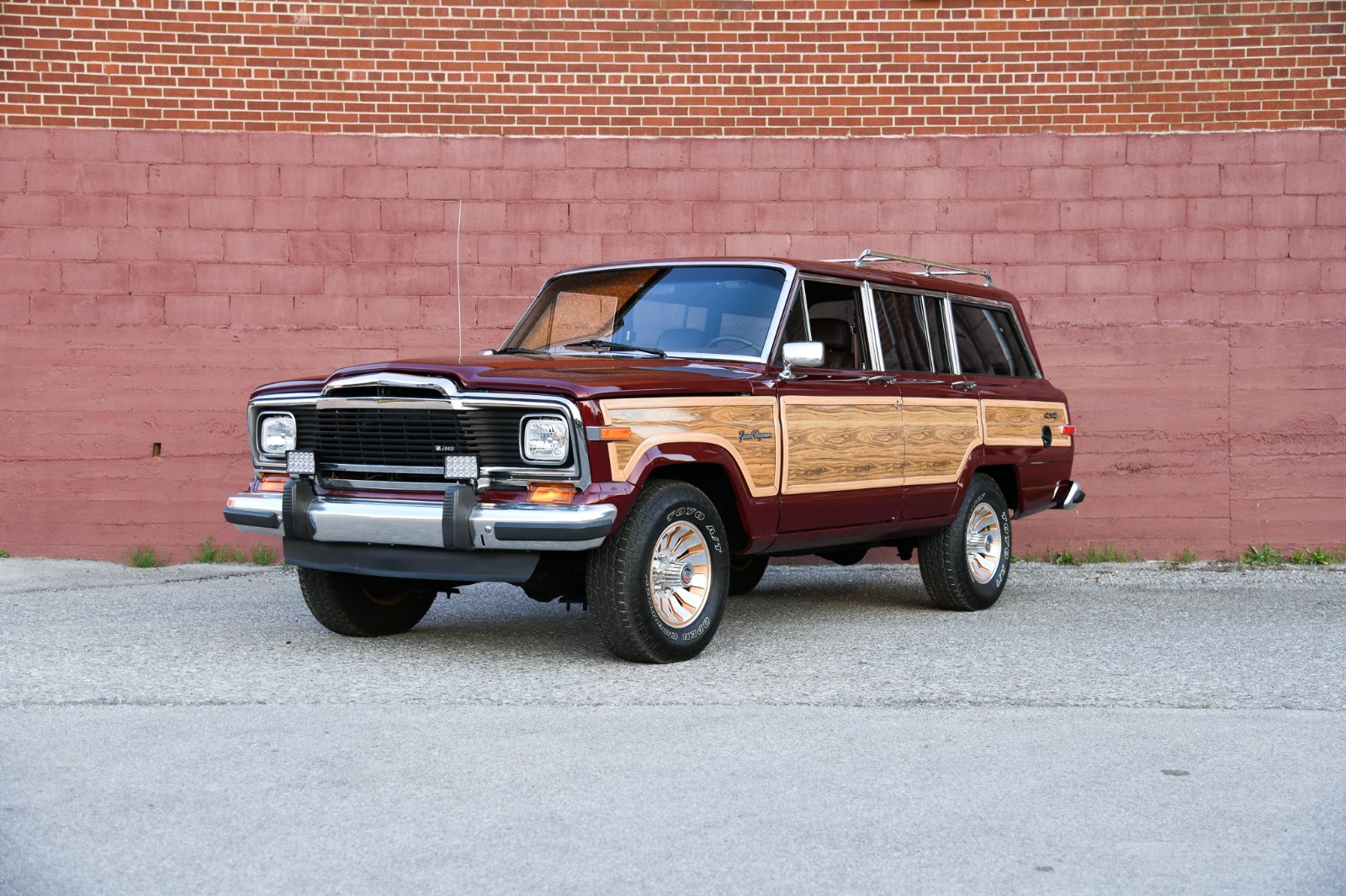 Jeep Grand Wagoneer 1985