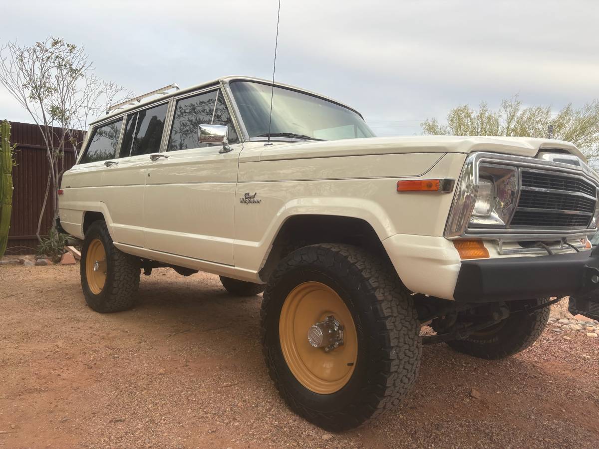 Jeep-Grand-wagoneer-1986-white