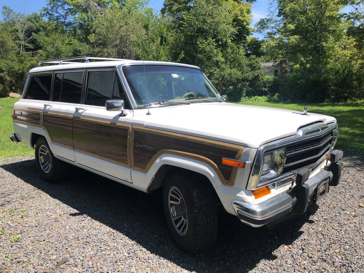 Jeep-Grand-wagoneer-base-1989-white