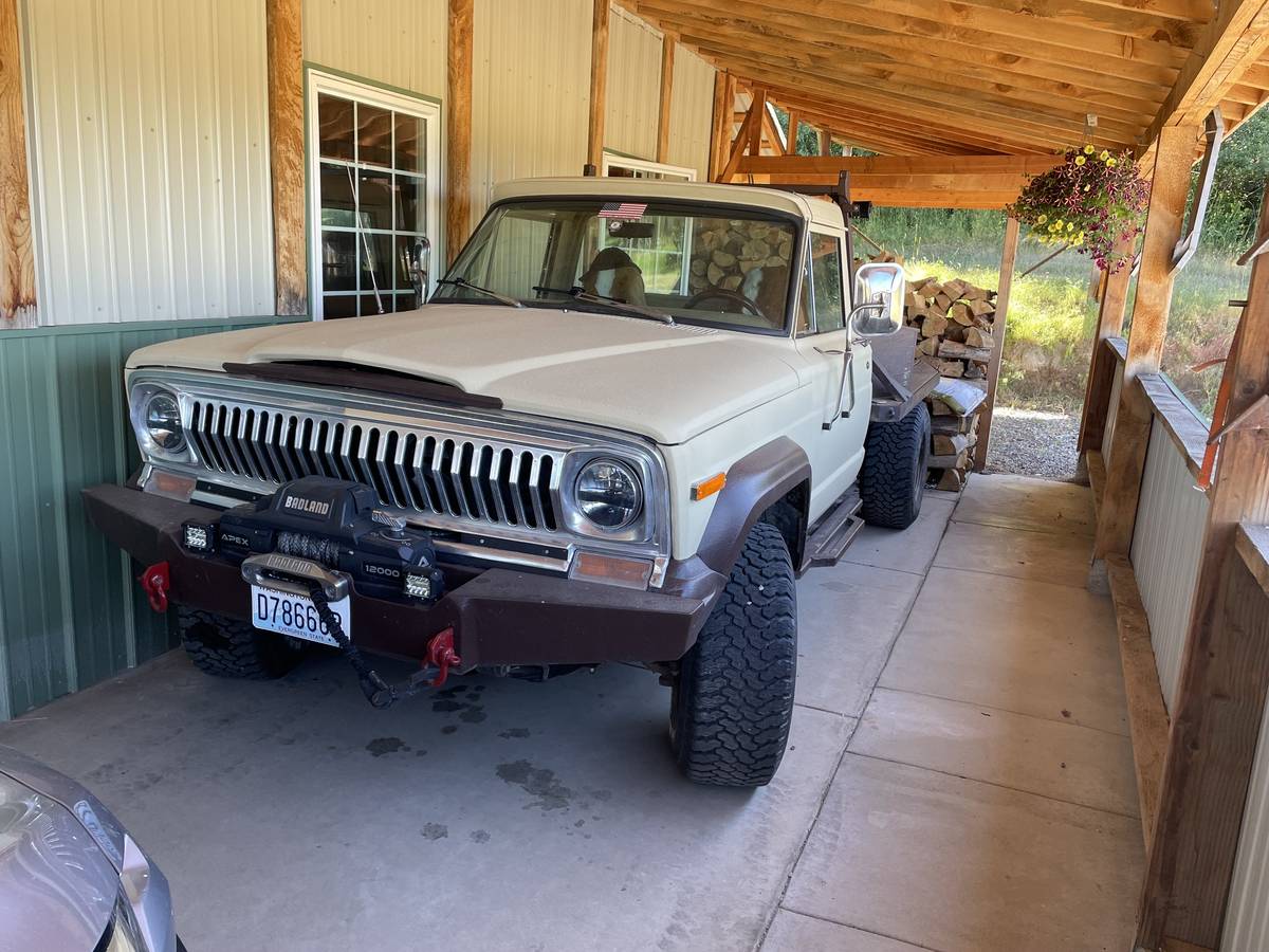 Jeep-J10-1974-custom