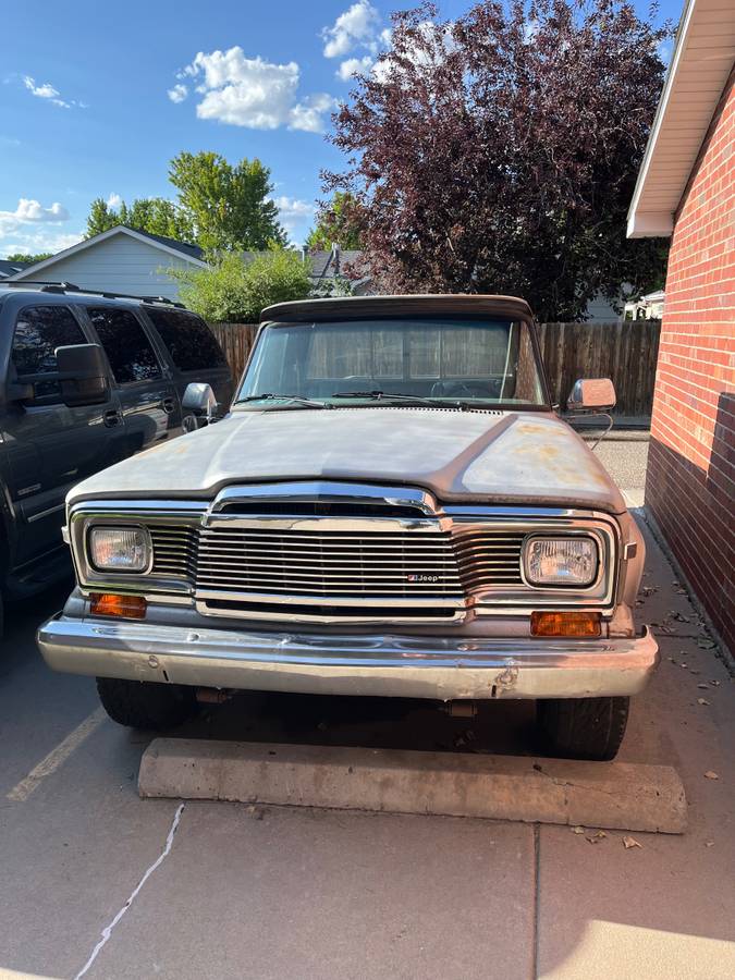 Jeep-J10-1980-silver