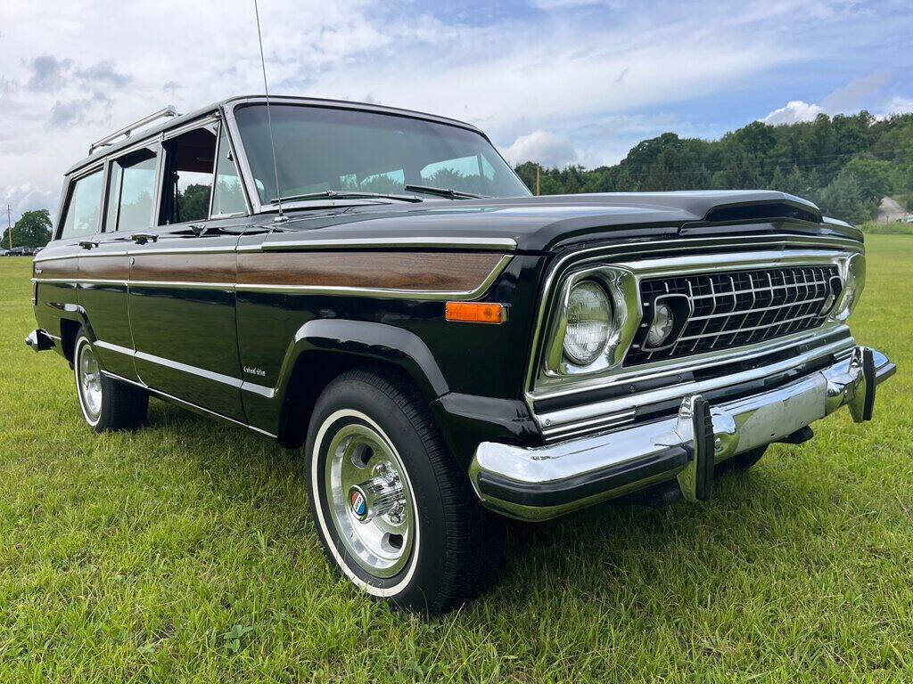 Jeep-Wagoneer-1977-Black-Berry