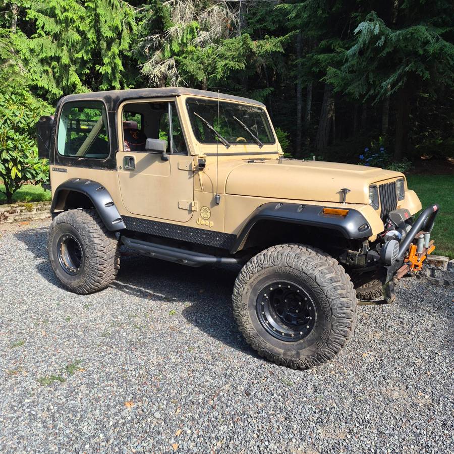 Jeep-Wrangelr-sahara-1988