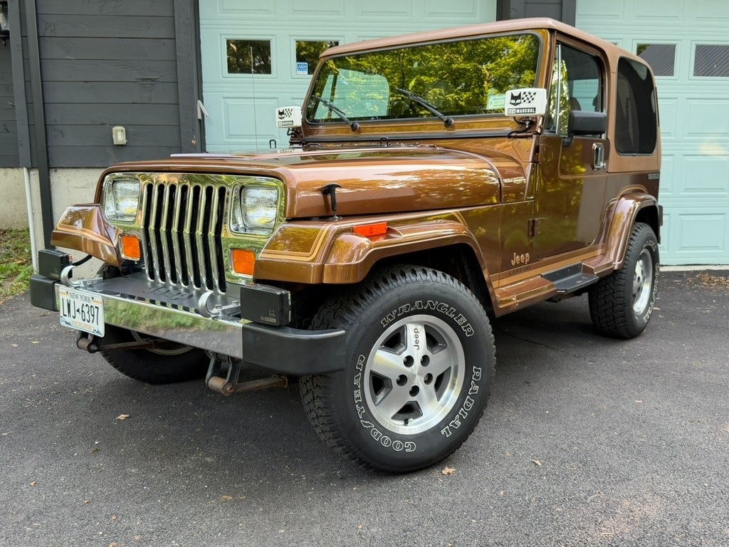 Jeep-Wrangler-1987-SUV-Tan