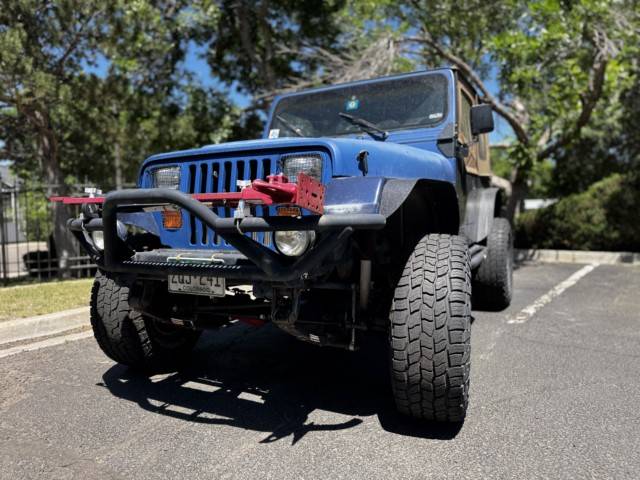 Jeep-Wrangler-1993