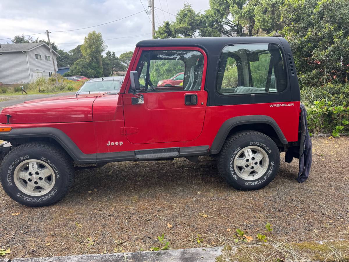 Jeep-Wrangler-se-1994-red
