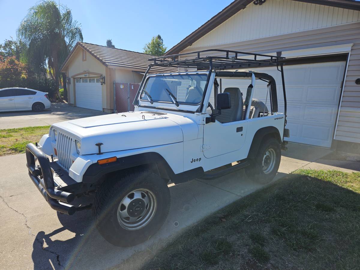 Jeep-Wrangler-yj-sport-1993-white