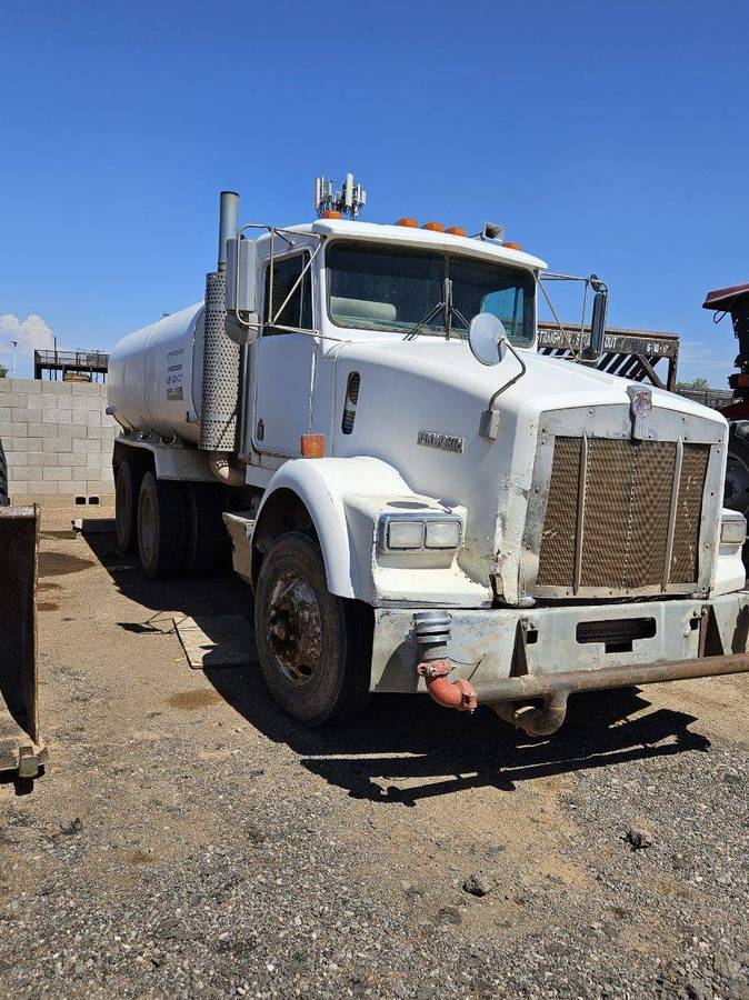Kenworth-t8-series-1988-white
