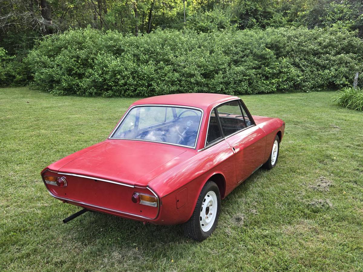Lancia-Fulvia-coupe-rallye-1968-red