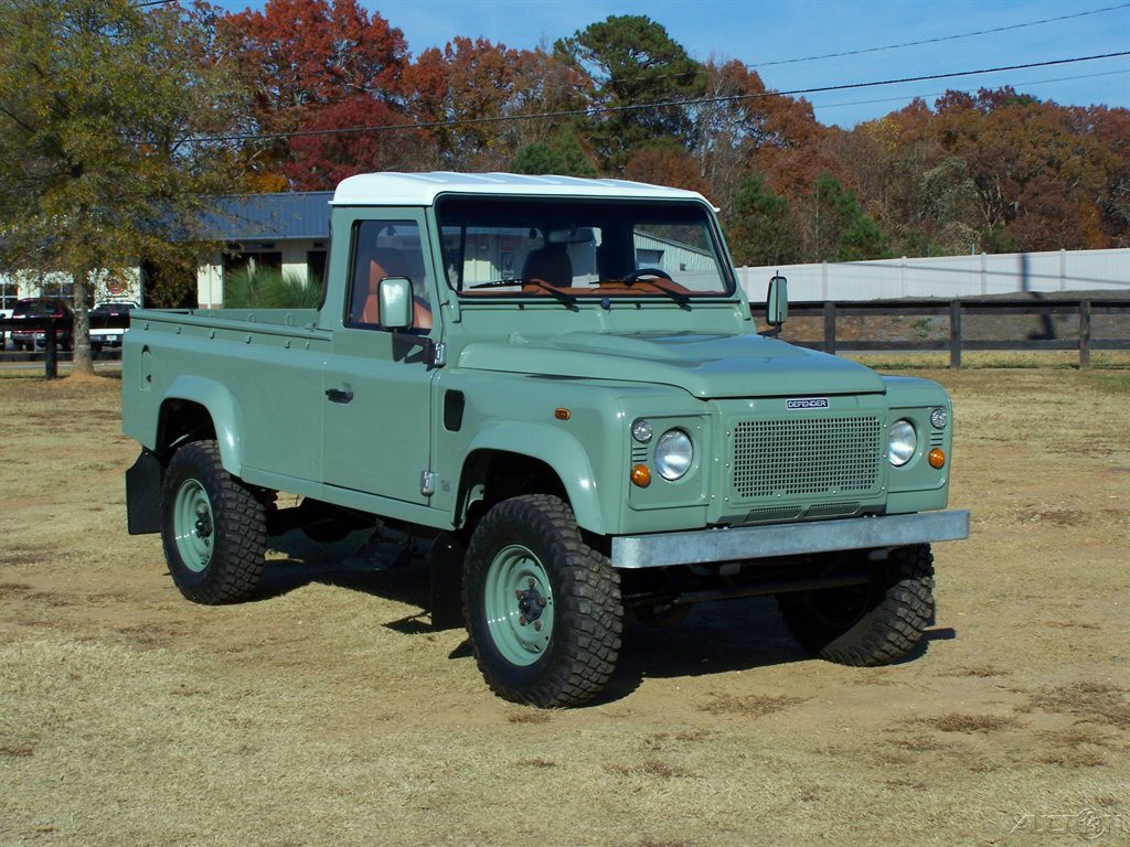 Land-Rover-Defender-1995-Brown