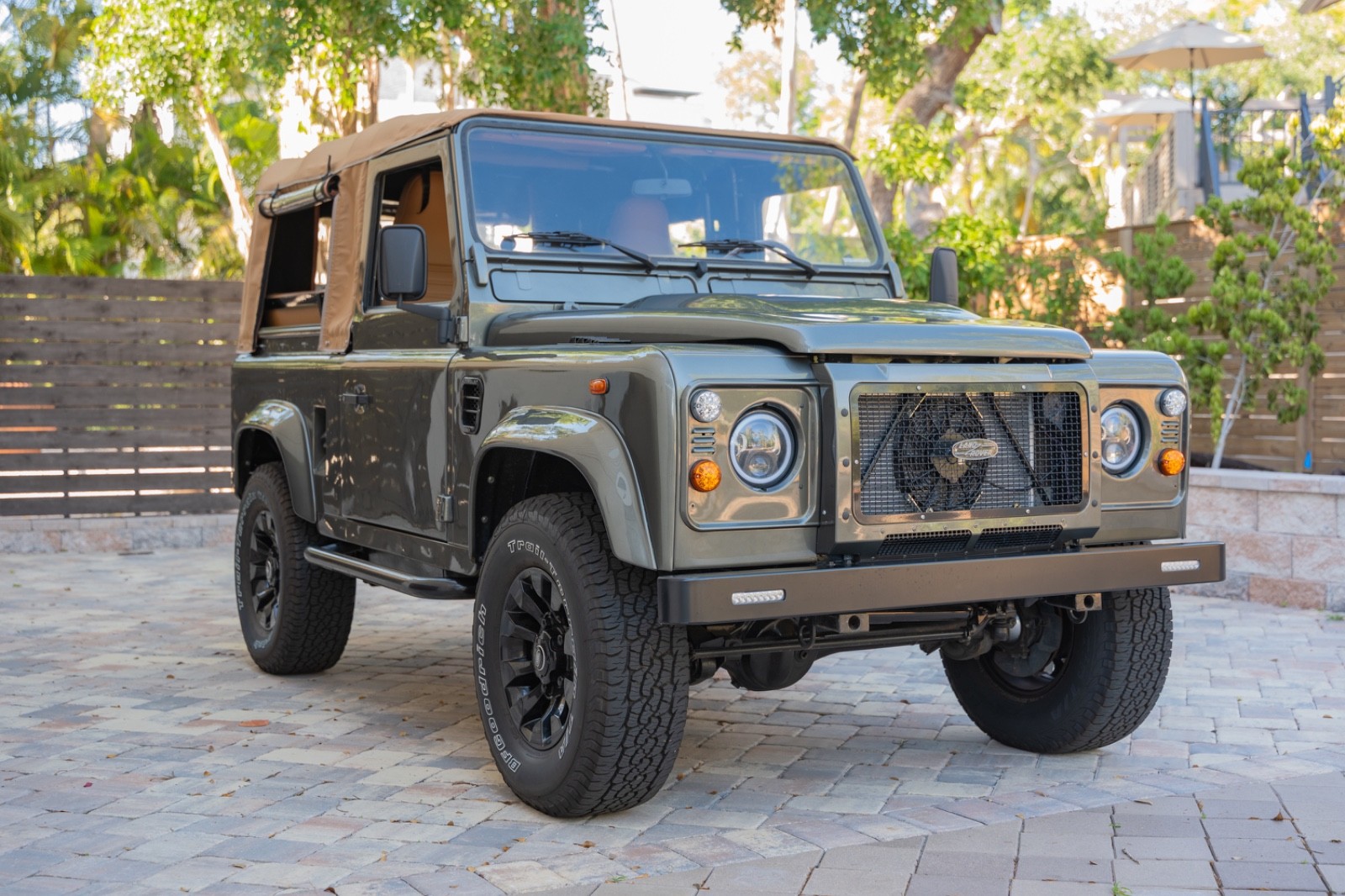 Land Rover Defender 1996