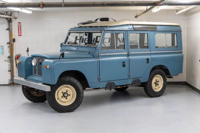 Land-Rover-Series-II-109-Station-Wagon-1963-Wagon-Black