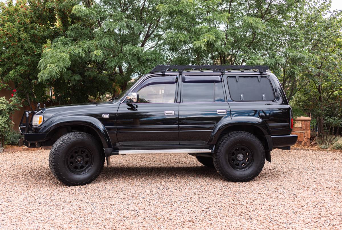 Land-cruiser-fzj80-1993-black