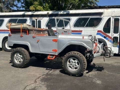 Land-rover-Defender-austin-gipsy-1989-orange