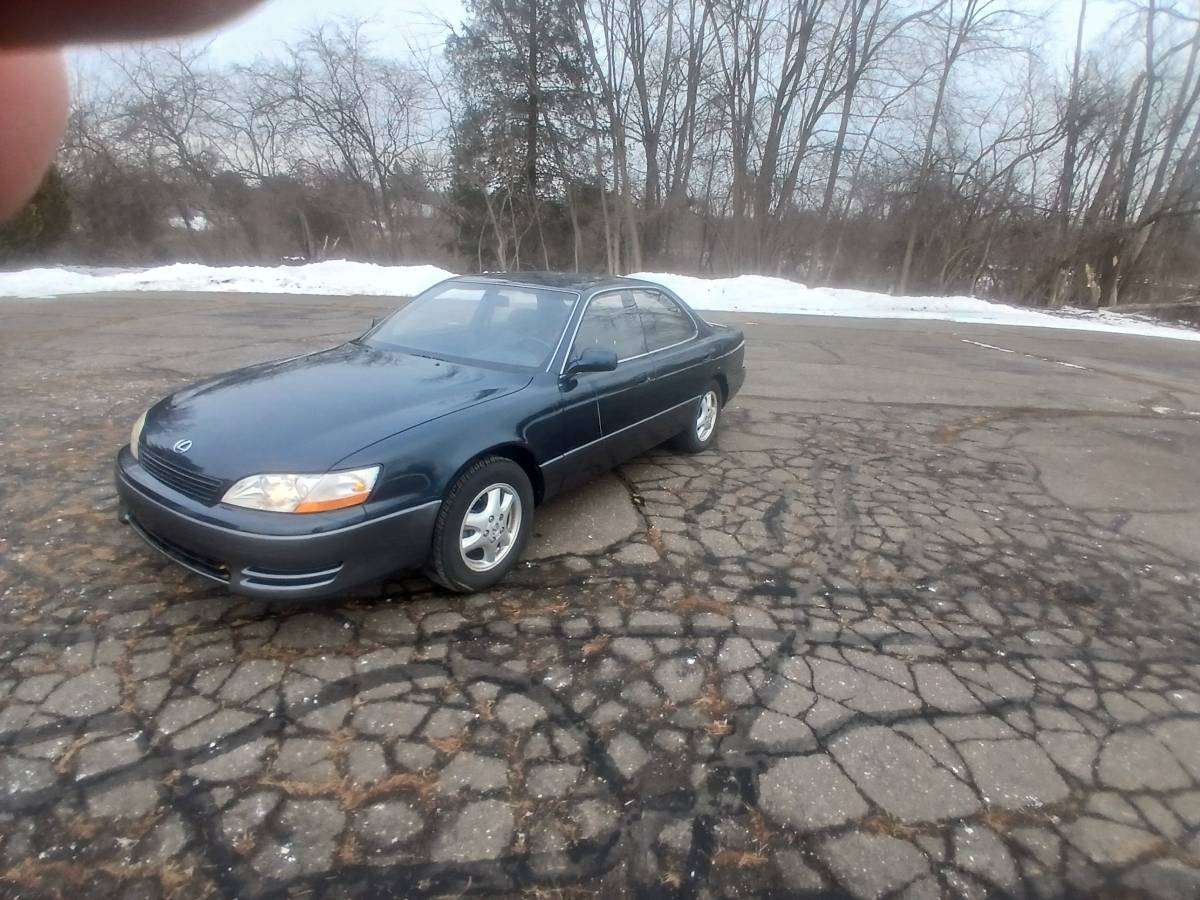Lexus-Es300-1992