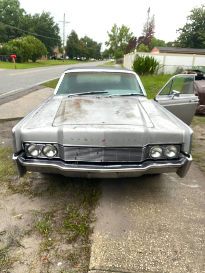 Lincoln-Continental-1967
