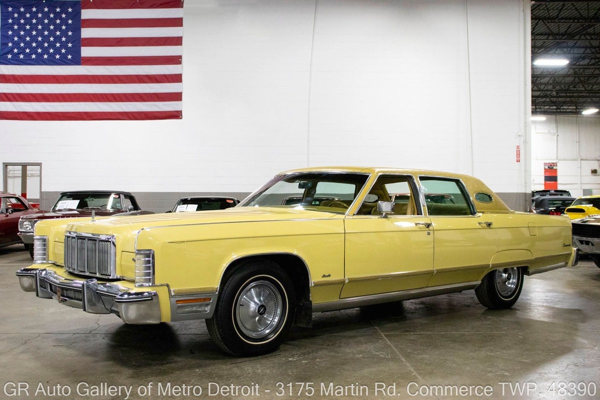 Lincoln Continental 1975