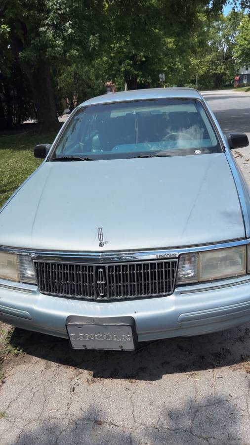 Lincoln-Continental-1994