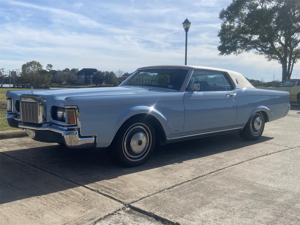 Lincoln-Continental-mark-iii-1970-Blue-Navy-Blue