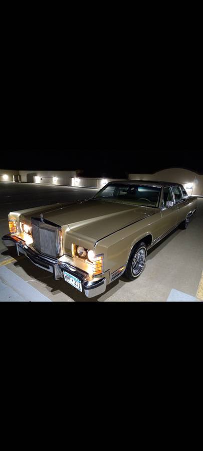Lincoln-Continental-towncar-cartier-edition-1979