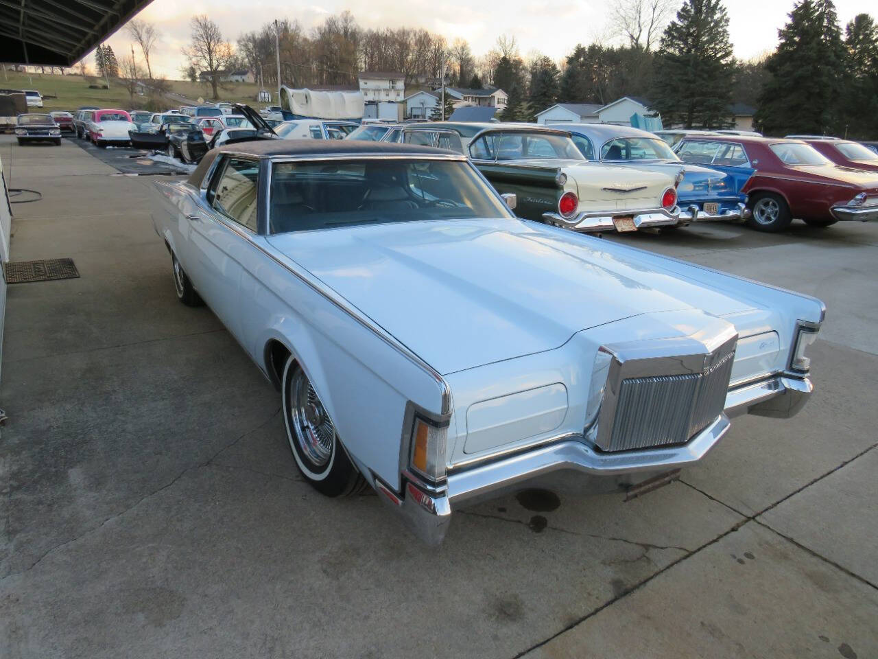 Lincoln-Mark-iii-1970-Blue-Blue