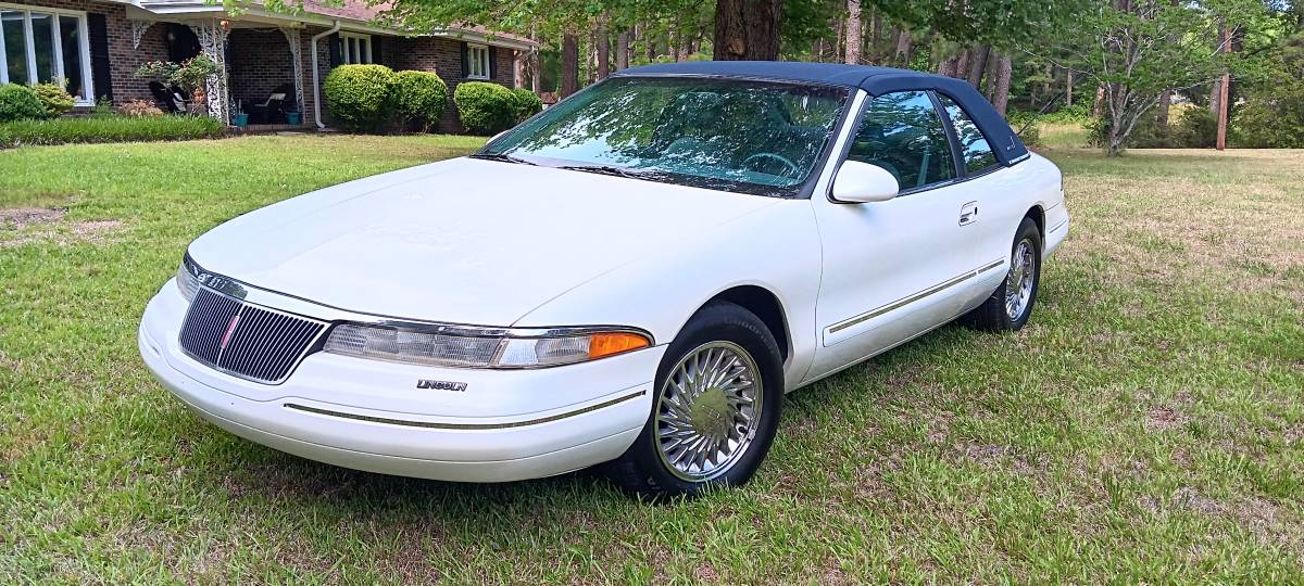 Lincoln-Mark-viii-1993-white