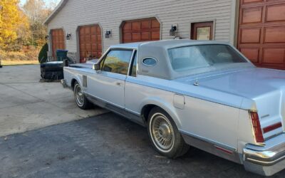 Lincoln Premier 1983