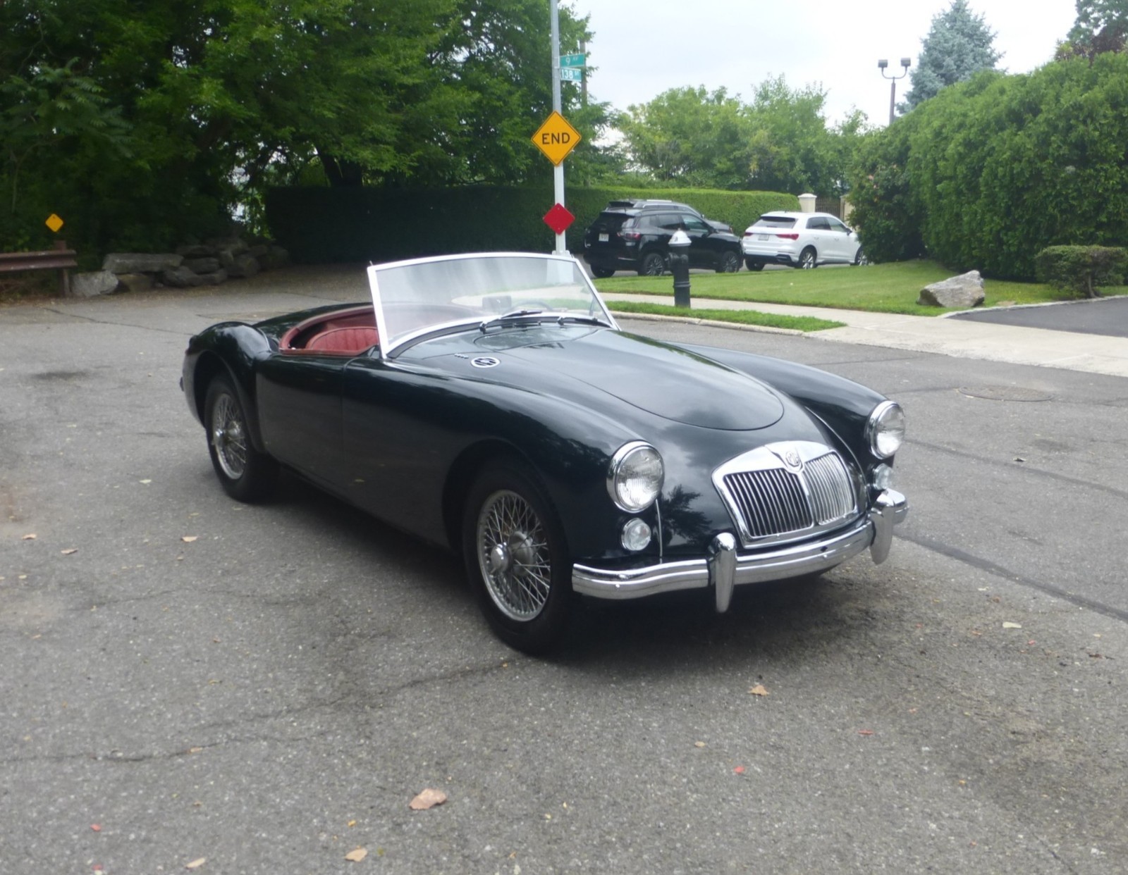 MG-MGA-1960-Convertible-Red
